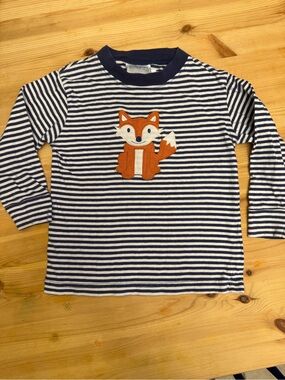 Little English 2T fox appliqué tee EUC